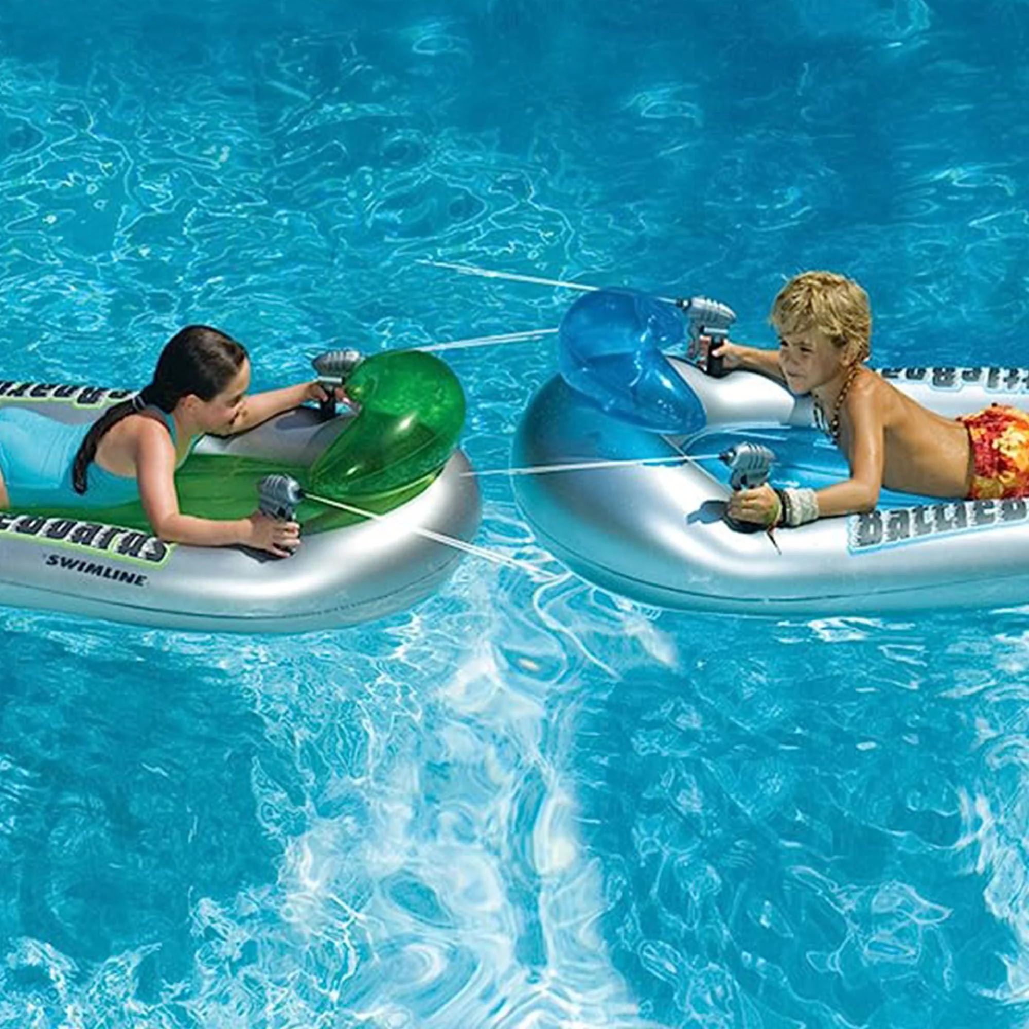 Bateau gonflable avec pistolet à eau (2x)