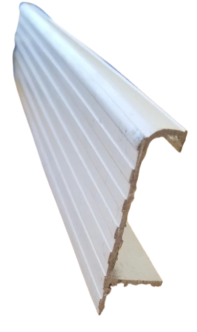 Couronnement blanc plat pour piscine creusée